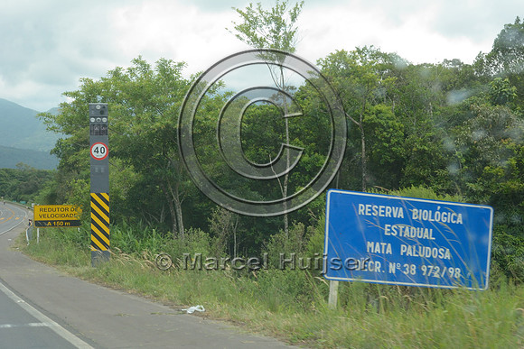 Fixed location automated speed radar to enforce posted speed limit reduction to 40 km per h in road section (RS-486) through biological reserve (Reserva Biológica Mata Paludosa), Rio Grande do Sul, Br