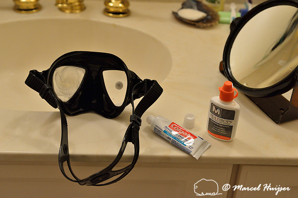 Tooth paste and anti-fog fluid clean the glass and help maintain a clear vision under water when snorkeling.