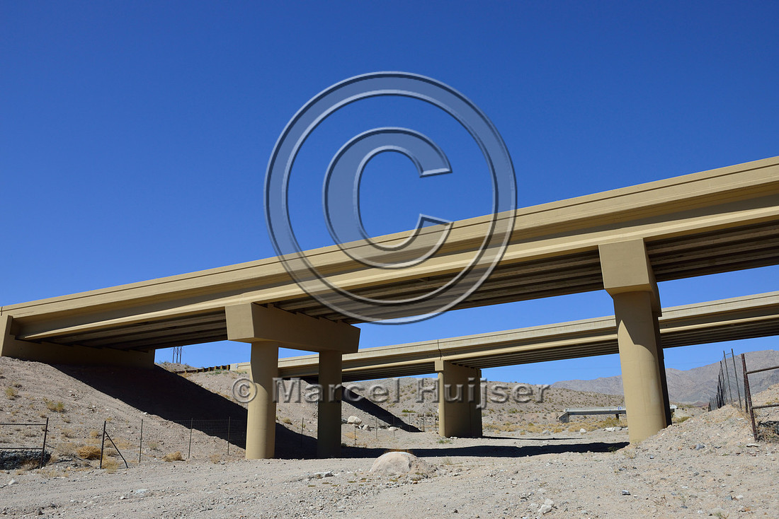 Road ecology blog: Underpass for desert bighorn sheep (Ovis canadensis nelsoni), White Rock Canyon bridge, US Hwy 93, Arizona, USA.