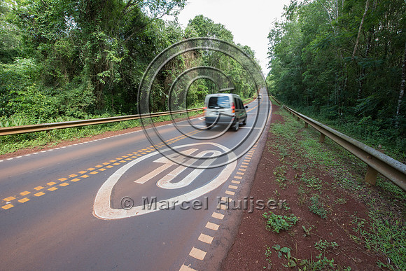 Speed reduction zone for wildlife,Argentina