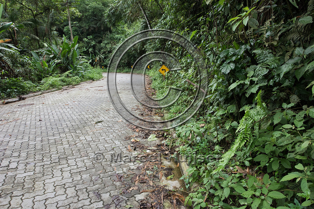 Low design speed of road, Brazil