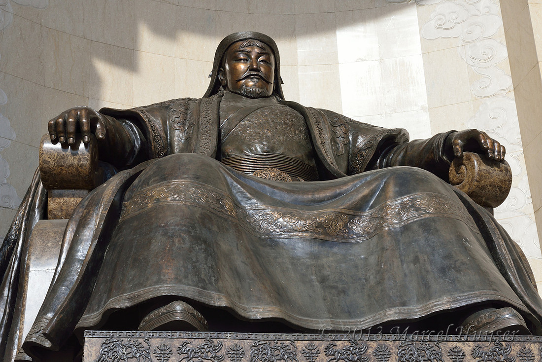 Travel: Statue of Genghis Khan at Mongolian Parliament building, Sükhbaatar Square, Ulaanbaatar, Mongolia