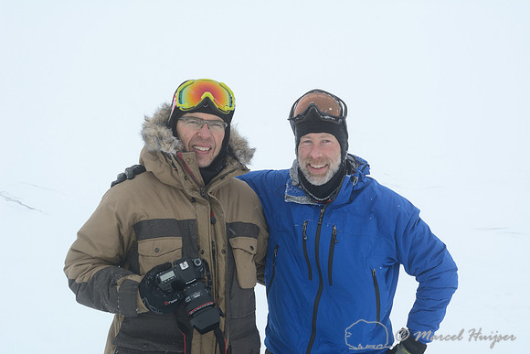 The making of the muskoxen images. Niels Kooijman and Marcel Huijser in Dovrefjell National Park, Norway
