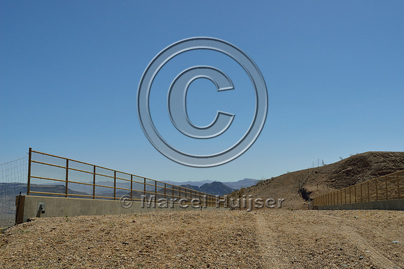 Wildlife overpass designed for desert bighorn sheep (Ovis canadensis nelsoni), US Hwy 93, NW Arizona, USA