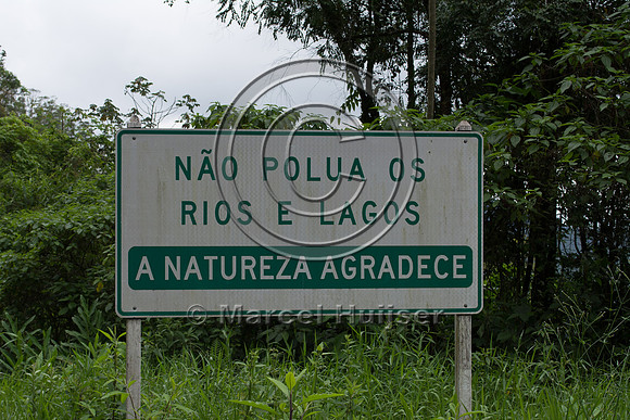 Sign, do not polute our rivers and lakes, nature thanks you, "pa