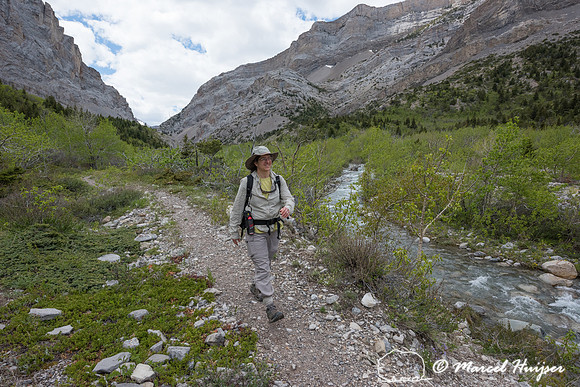 Bethanie Walder hiking, Montana, USA