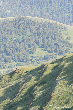 Rocky ridges, National Bison Range, Montana, USA