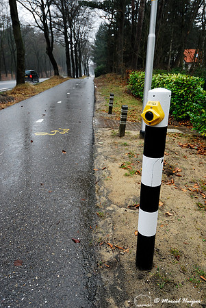 Push button for green street lights, N302, Leuvenumseweg, Sonnevanck, east of Harderwijk, The Netherlands