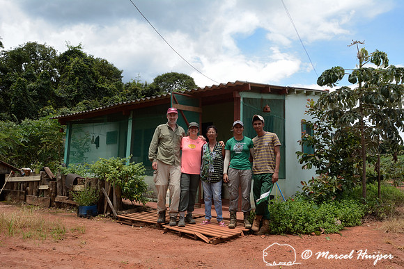 Marcel Huijser, Bethanie Walder, Ana Lúcia, Karolyne Rodrigues and Joel Jesus Silva at Pousada do Gloria near Parque Nacional das Emas, Goiás, Brazil