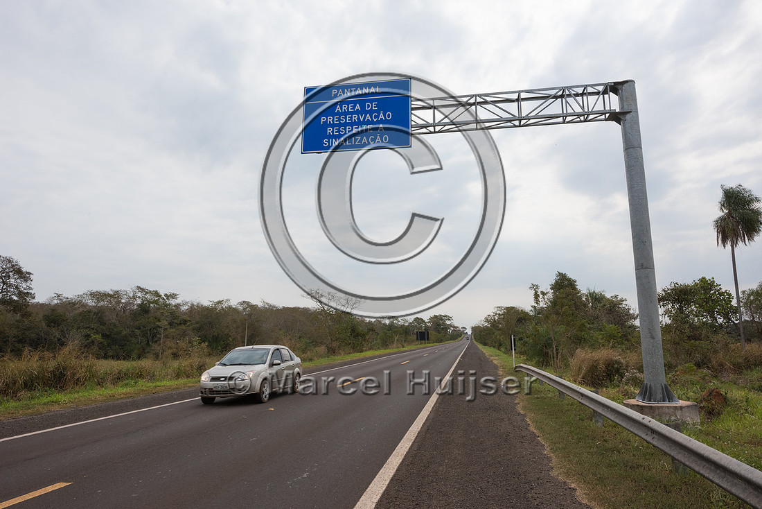 Sign, Pantanal, preservation area, respects the signs, BR 262, M