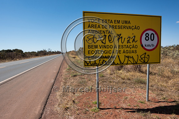 Warning sign, you are in a protected area, welcome to the Águas