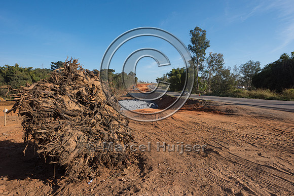 Road widening and reconstruction, Varginha, Minas Gerais, Brazil