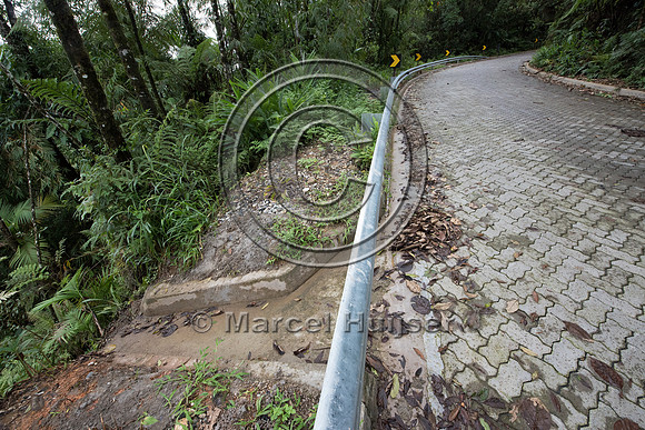 Drainage gutter for road run-off, Brazil