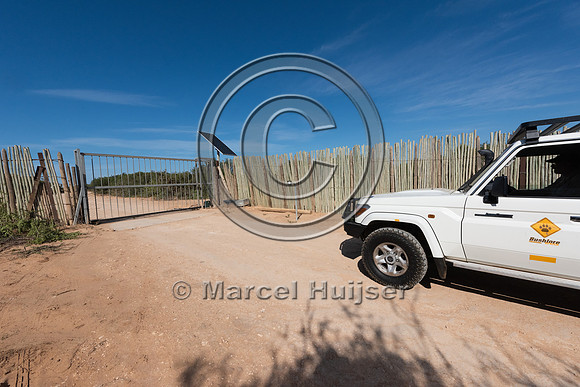 Gate, push button to open, at picknick area, Addo Elephant Natio