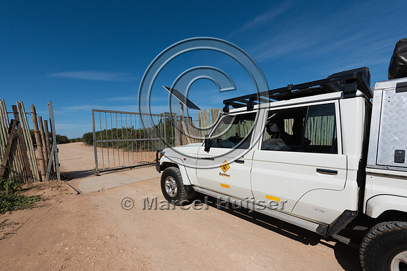 Gate, push button to open, at picknick area, Addo Elephant Natio