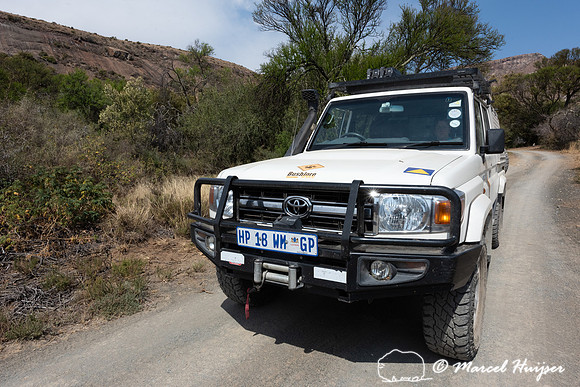 Toyota Landcruiser from Bushlore on 4x4 trail, Mountain Zebra Na