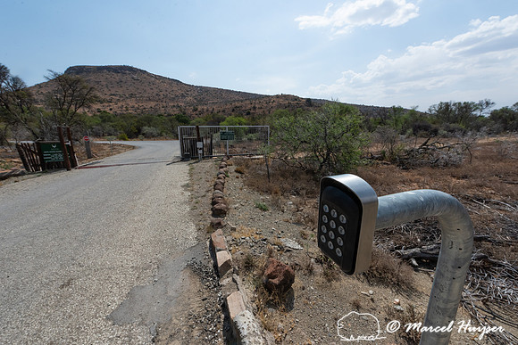 Gate, with push button, Mountain Zebra National Park, Eastern Ca