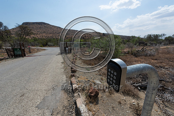 Gate, with push button, Mountain Zebra National Park, Eastern Ca