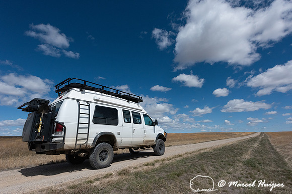 Ford 4x4 camper van, Benton Lake National Wildlife Refuge, Monta
