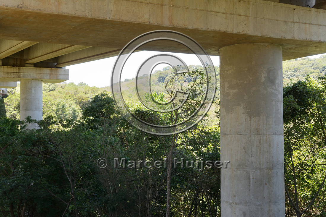 Overspan bridge, East of Itatinga,  BR-374, São Paulo, Brazil