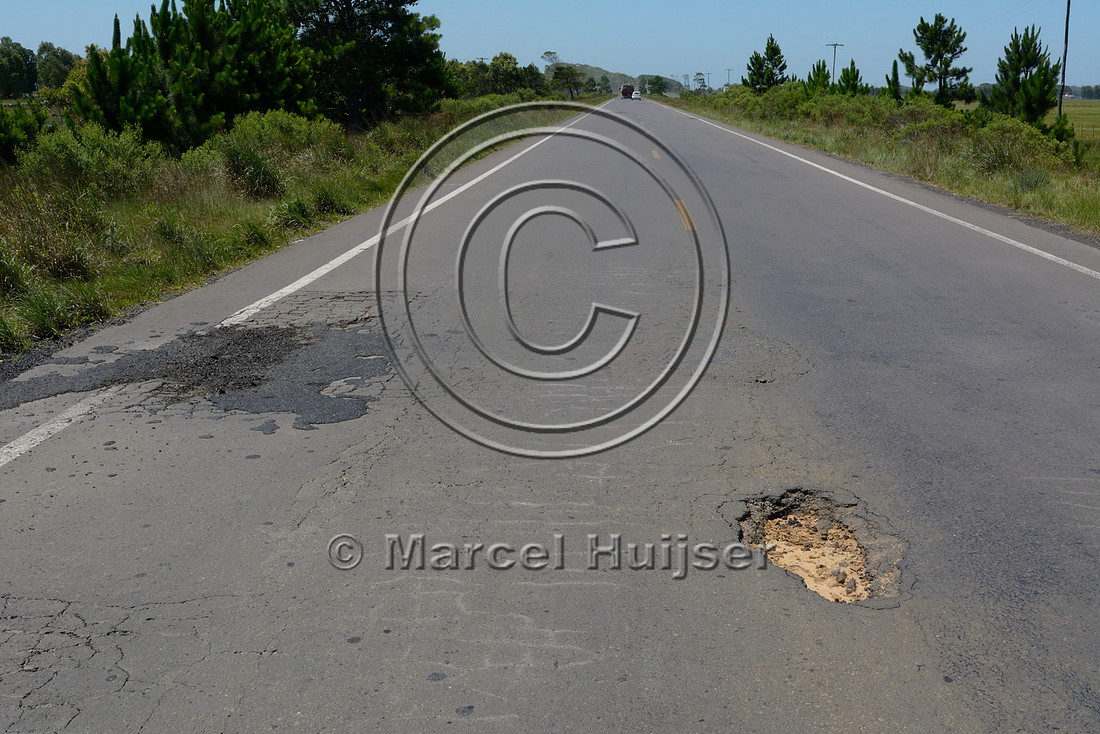 Potholes in the road, BR 101 Rodovia do Mercosul, Rio Grande do Sul, Brazil