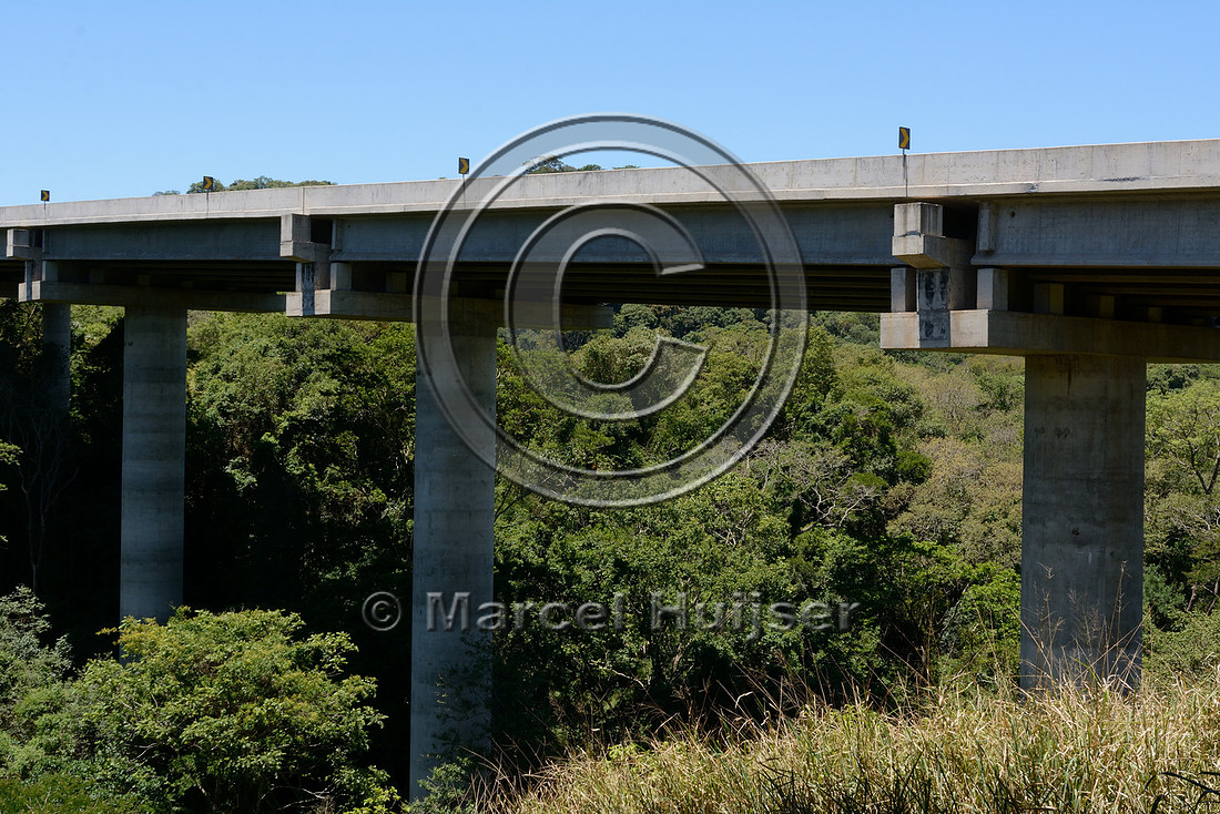 Overspan bridge, East of Itatinga,  BR-374, São Paulo, Brazil