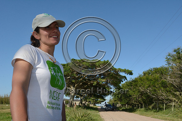Paula Pinheiro (Núcleo de Ecologia de Rodovias e Ferrovias (NERF), Universidade Federal do Rio Grande do Sul), during field work near Mostardas, Rio Grande do Sul, Brazil