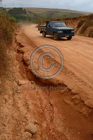 Erosion along a dirt road, near São Roque de Minas, Minas Gerais, Brazil