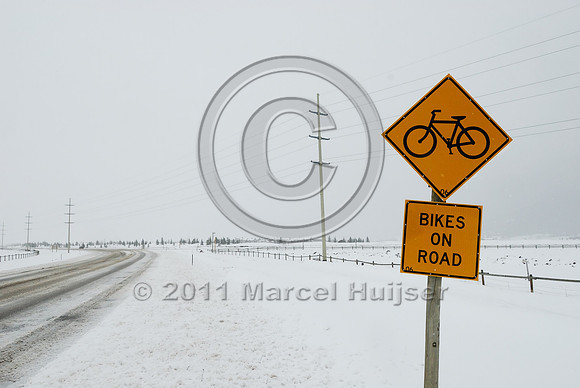 Bikes on road warning sign, WY