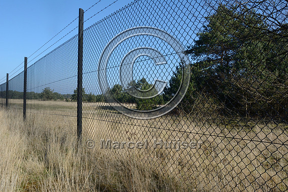 Wildlife fence at approach of wildlife overpass Oud Reemst (about 35 m wide), south of Otterlo, The Netherlands