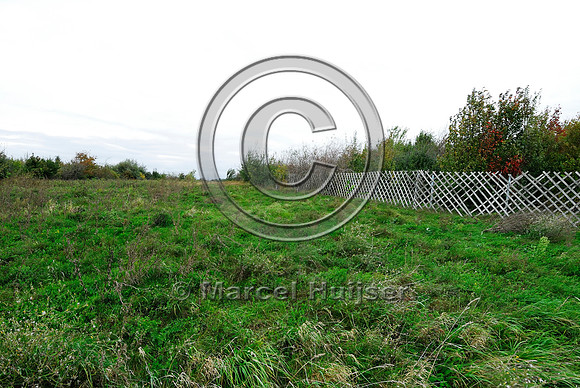 Cover and grass on top of multifunctional overpass (wildlife and farm road, about 100 m wide), across A4 motorway, Parndorf, Austria