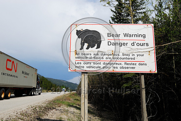 Wildlife warning sign, Bear warning All bears are dangerous Stay in vehicle if bears are encountered, AB