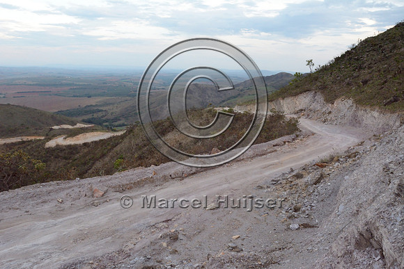 The road between São Roque de Minas and Parque Nacional da Serra da Canastra, Minas Gerais, Brazil