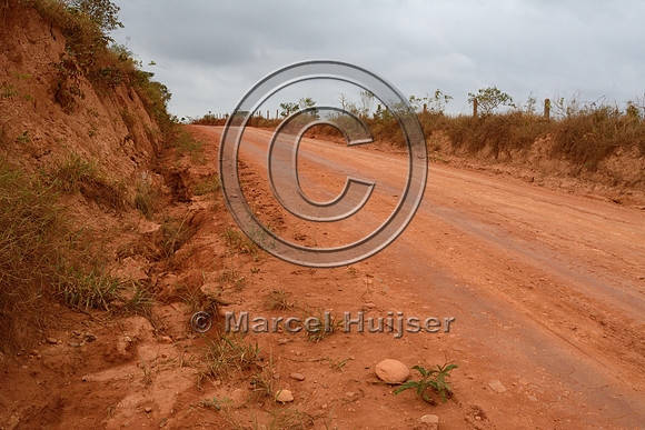 Erosion along a dirt road, near São Roque de Minas, Minas Gerais, Brazil